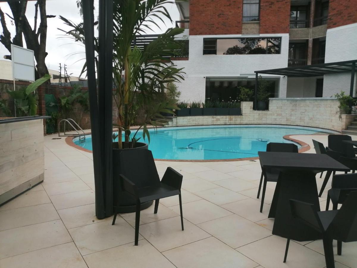 Longonot Place Serviced Apartment-Nairobi, City Centre Cbd Экстерьер фото